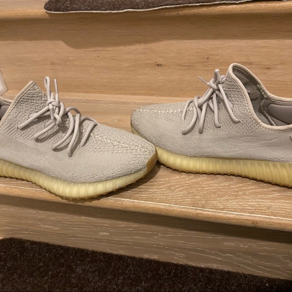 Yeezy Boost 350 V2 ‘Sand Taupe’ Size 11.5 US - Picture 5 of 6